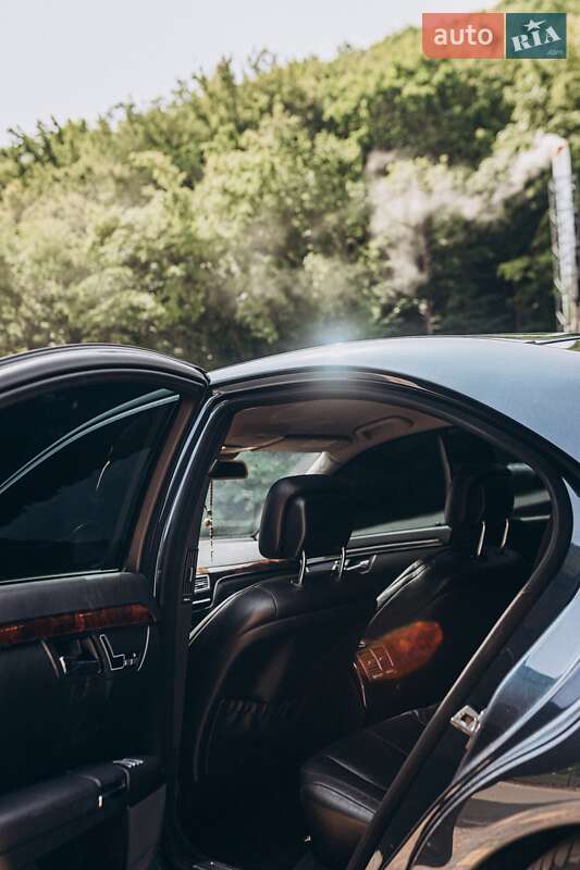 Седан Mercedes-Benz S-Class 2006 в Залещиках