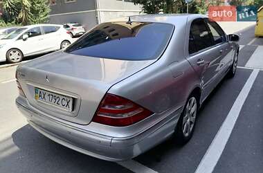 Седан Mercedes-Benz S-Class 2002 в Сторожинце