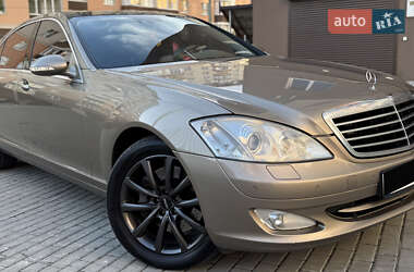 Седан Mercedes-Benz S-Class 2008 в 