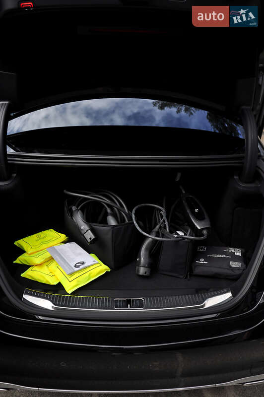 Седан Mercedes-Benz S-Class 2022 в Києві