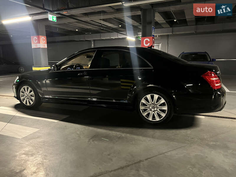 Седан Mercedes-Benz S-Class 2009 в Києві