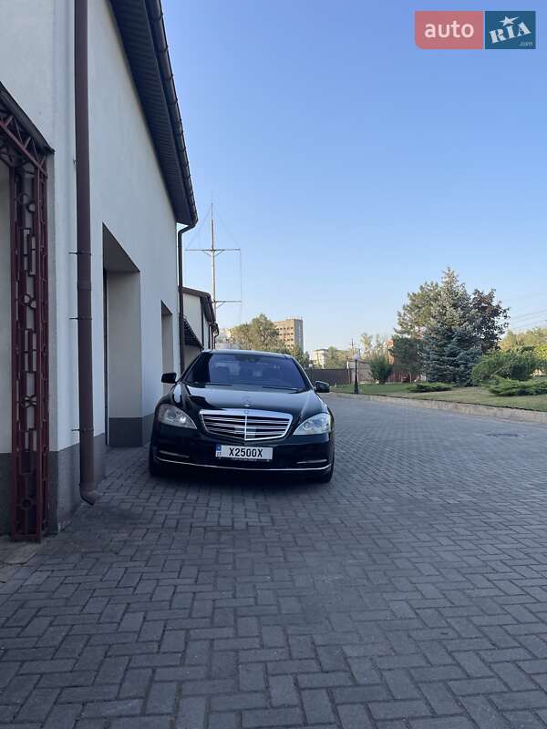 Седан Mercedes-Benz S-Class 2012 в Запоріжжі фото Седан Mercedes-Benz S-Class 2012 в Запоріжжі