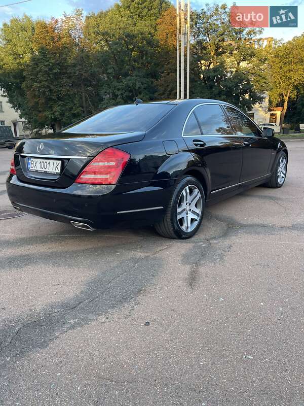 Седан Mercedes-Benz S-Class 2012 в Хмельницькому