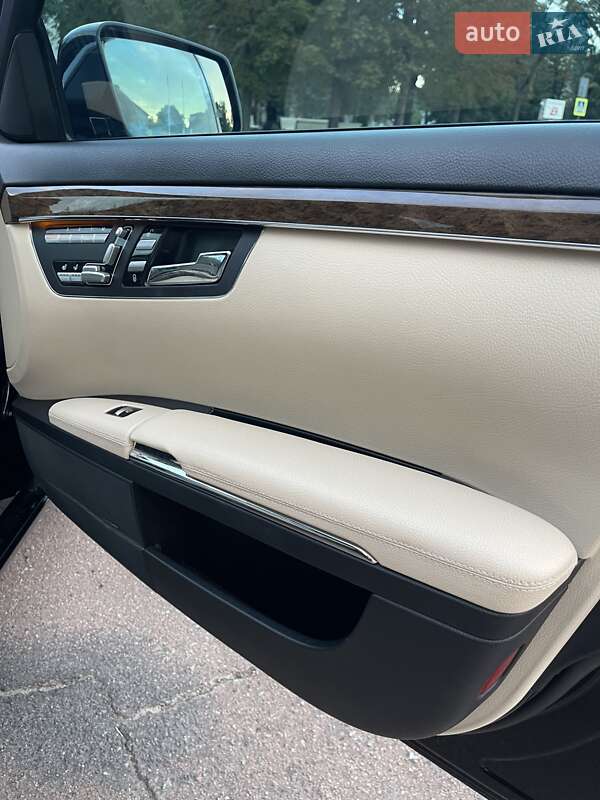 Седан Mercedes-Benz S-Class 2012 в Хмельницькому