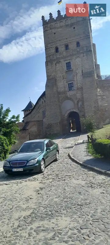 Mercedes-Benz S-Class 2000