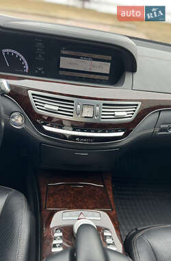 Седан Mercedes-Benz S-Class 2012 в 