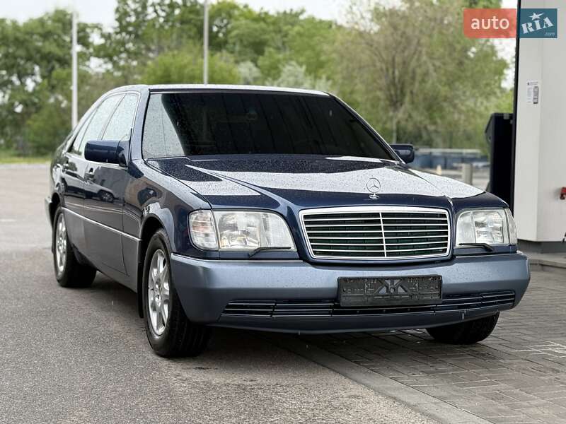 Седан Mercedes-Benz S-Class 1992 в Днепре