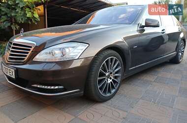 Mercedes-Benz S-Class 2012