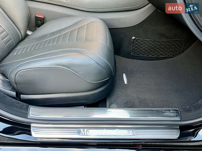 Седан Mercedes-Benz S-Class 2018 в Києві