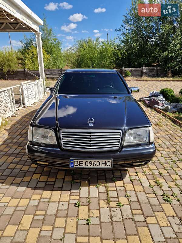 Седан Mercedes-Benz S-Class 1997 в Южноукраїнську