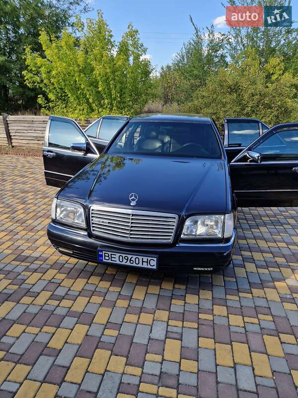 Седан Mercedes-Benz S-Class 1997 в Южноукраїнську