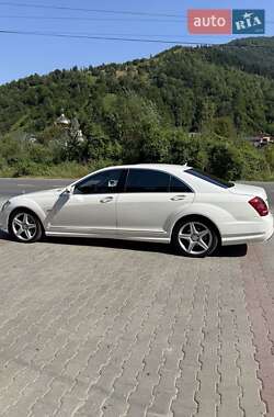Седан Mercedes-Benz S-Class 2011 в Рахові