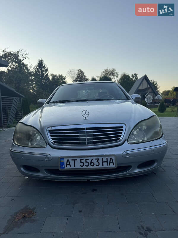 Mercedes-Benz S-Class 2000