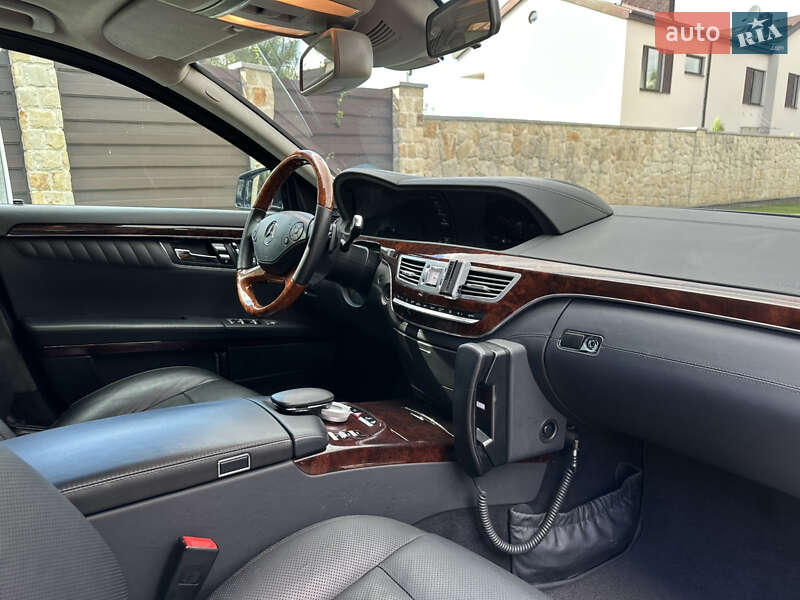Седан Mercedes-Benz S-Class 2011 в Киеве