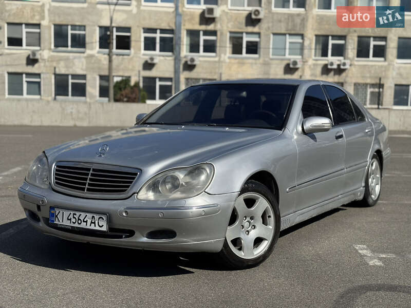 Mercedes-Benz S-Class 2000