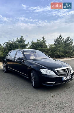Седан Mercedes-Benz S-Class 2012 в 