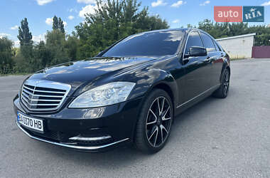 Седан Mercedes-Benz S-Class 2012 в 