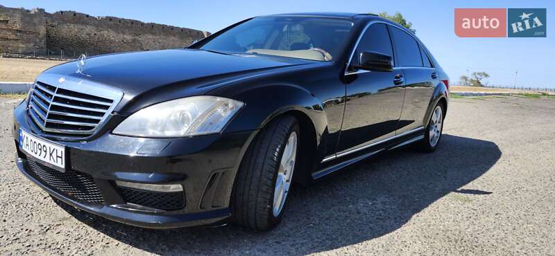 Mercedes-Benz S-Class 2006