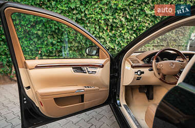 Седан Mercedes-Benz S-Class 2008 в 