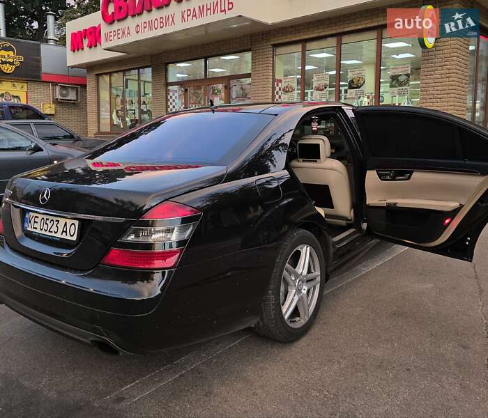 Mercedes-Benz S-Class 2007