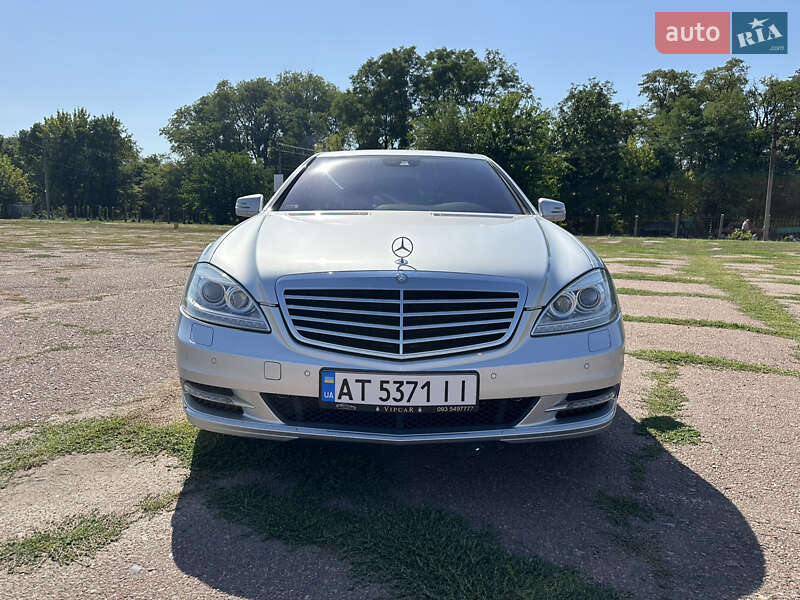 Седан Mercedes-Benz S-Class 2011 в Кропивницком