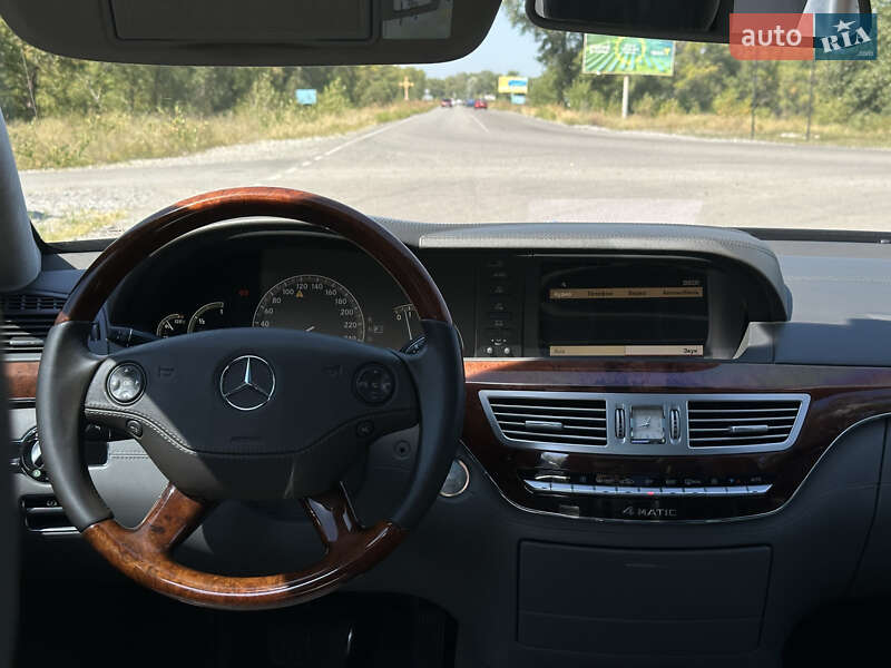 Седан Mercedes-Benz S-Class 2008 в Днепре