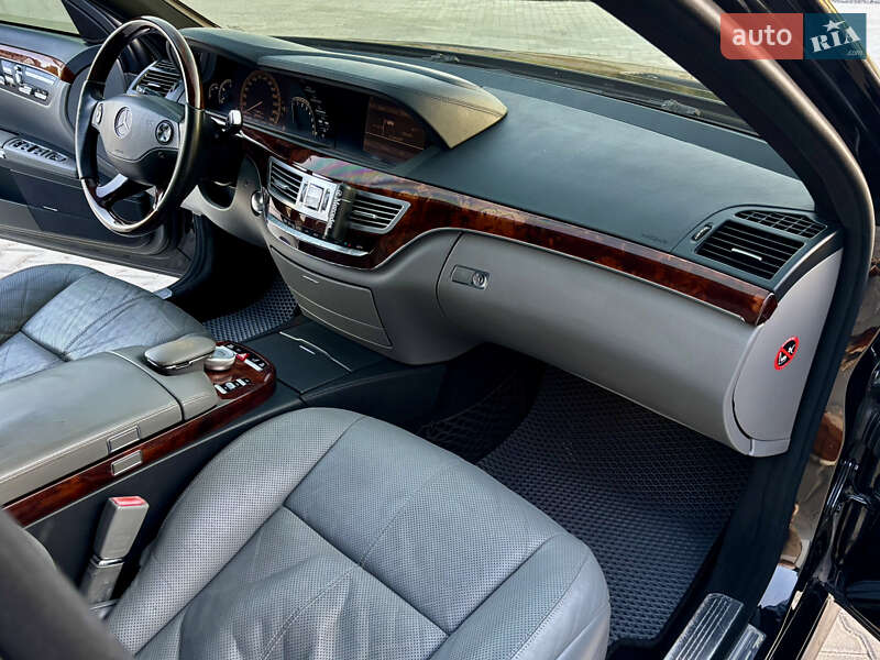 Седан Mercedes-Benz S-Class 2005 в Тернополе