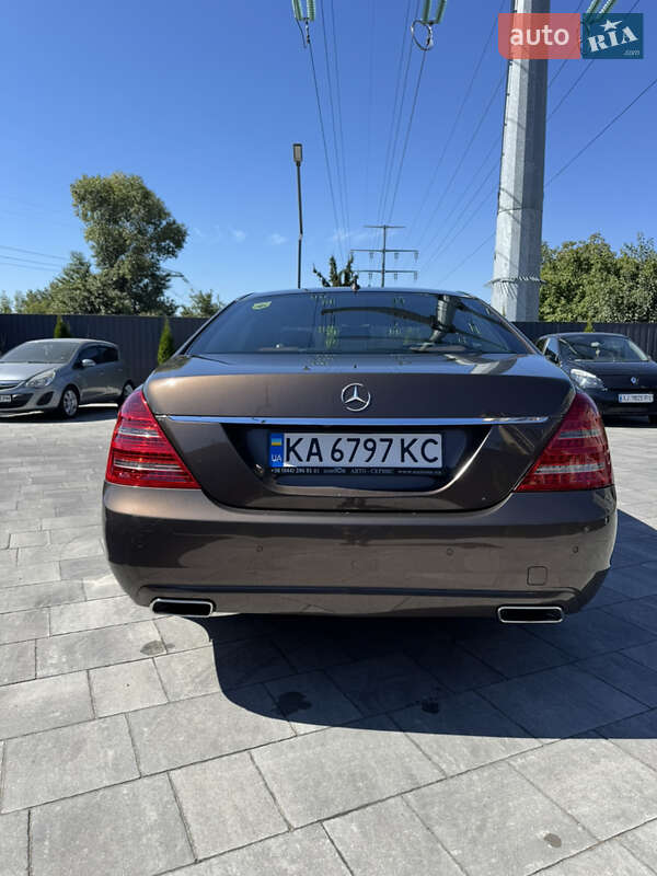 Седан Mercedes-Benz S-Class 2011 в Киеве