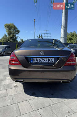 Седан Mercedes-Benz S-Class 2011 в 
