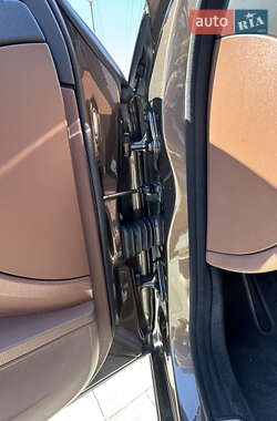 Седан Mercedes-Benz S-Class 2011 в 