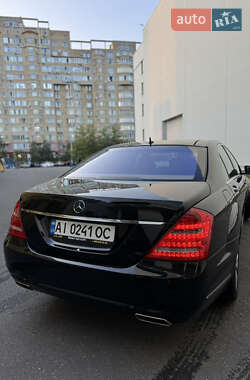 Седан Mercedes-Benz S-Class 2009 в 