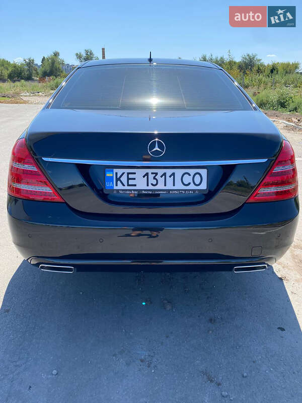 Седан Mercedes-Benz S-Class 2006 в Дніпрі
