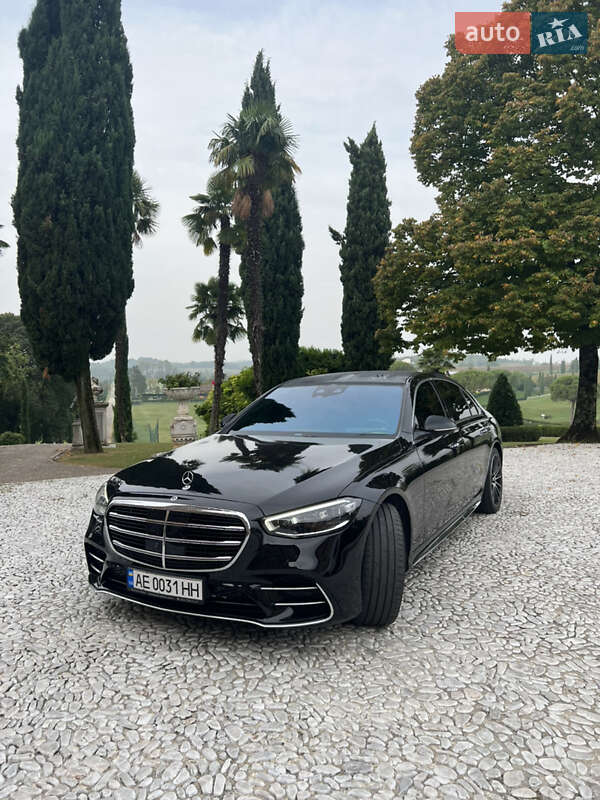 Mercedes-Benz S-Class 2021
