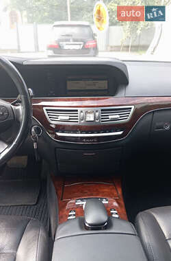 Седан Mercedes-Benz S-Class 2010 в 