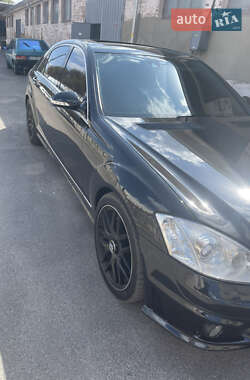 Седан Mercedes-Benz S-Class 2008 в 
