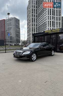 Седан Mercedes-Benz S-Class 2012 в 