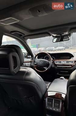 Седан Mercedes-Benz S-Class 2012 в 