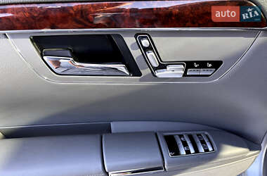 Седан Mercedes-Benz S-Class 2008 в 