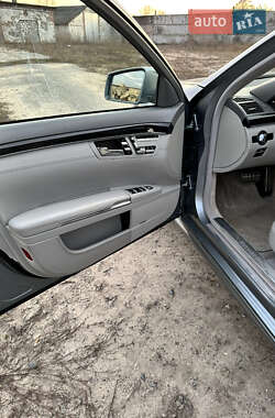 Седан Mercedes-Benz S-Class 2012 в 