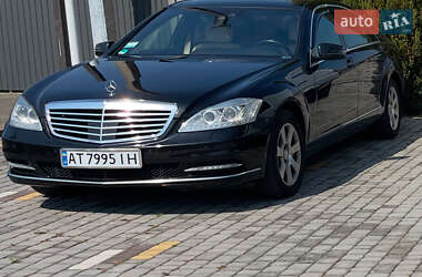 Седан Mercedes-Benz S-Class 2013 в Косові