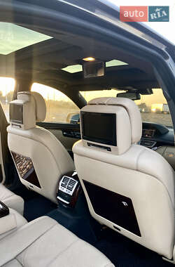 Седан Mercedes-Benz S-Class 2006 в 