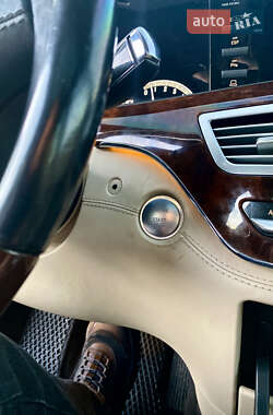 Седан Mercedes-Benz S-Class 2006 в 