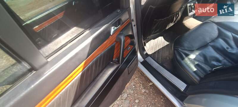 Седан Mercedes-Benz S-Class 1992 в Калуше