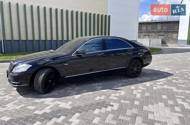 Седан Mercedes-Benz S-Class 2011 в 