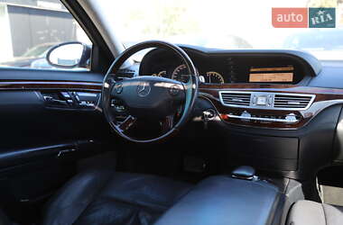 Седан Mercedes-Benz S-Class 2006 в 