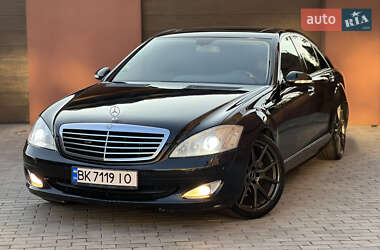 Седан Mercedes-Benz S-Class 2008 в Ровно
