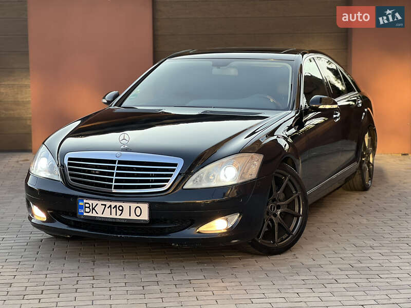Mercedes-Benz S-Class 2008