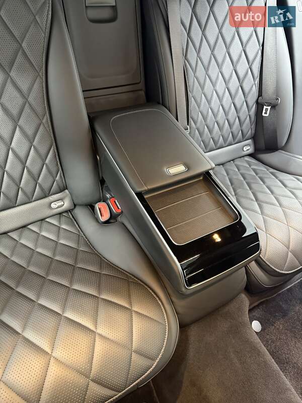 Седан Mercedes-Benz S-Class 2023 в Одесі