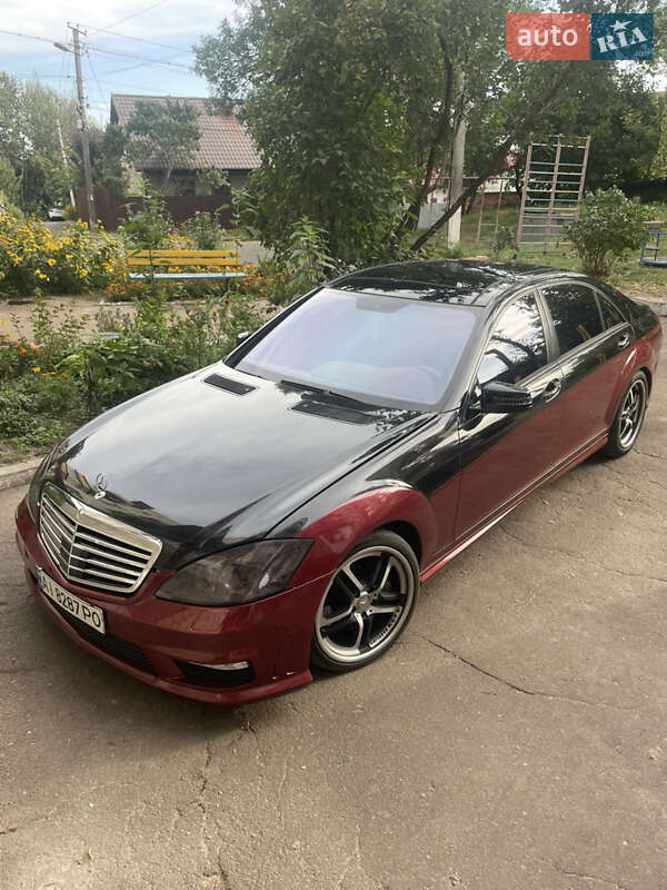 Седан Mercedes-Benz S-Class 2005 в Іванкові
