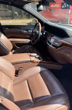 Седан Mercedes-Benz S-Class 2010 в 